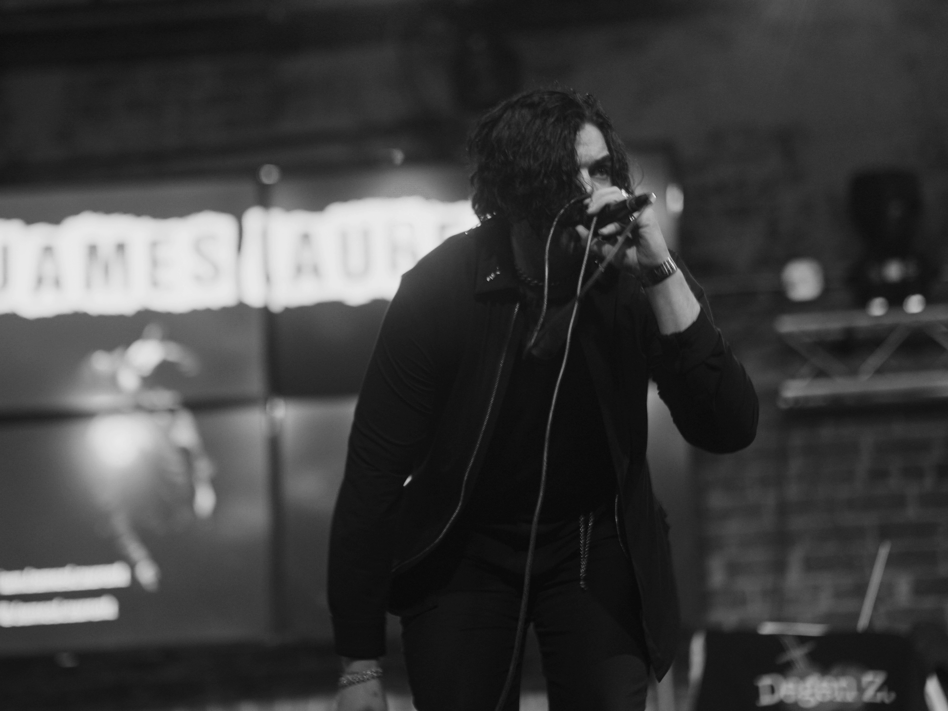 bw.png__PID:c4d92c84-375c-4261-9091-c2933568021f